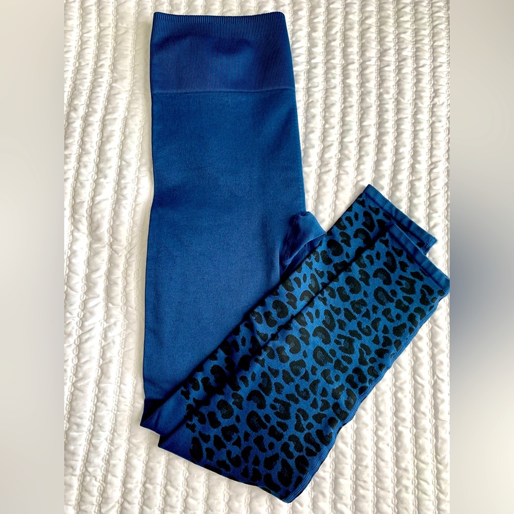 Fabletics High-waisted Seamless Leopard Leggings